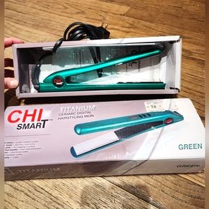 CHI Smart Titanium ceramic digital hairstyling iron EXCELLENT condition